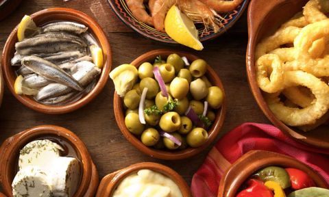 TAPAS WITH FRIENDS: HOW TO HOST A SPANISH-STYLE APERITIVO AT HOME