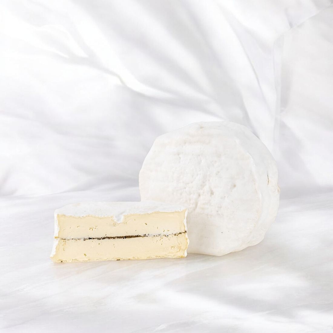 Crémeux de Bourgogne with Summer Truffles 1