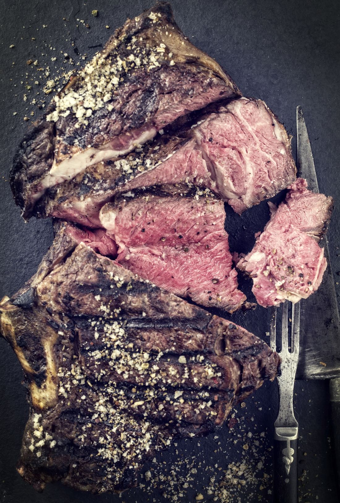 La Côte de Bœuf - 2" Thick Bone-In Ribeye French Charolais Beef (Frozen) thumbnail 3