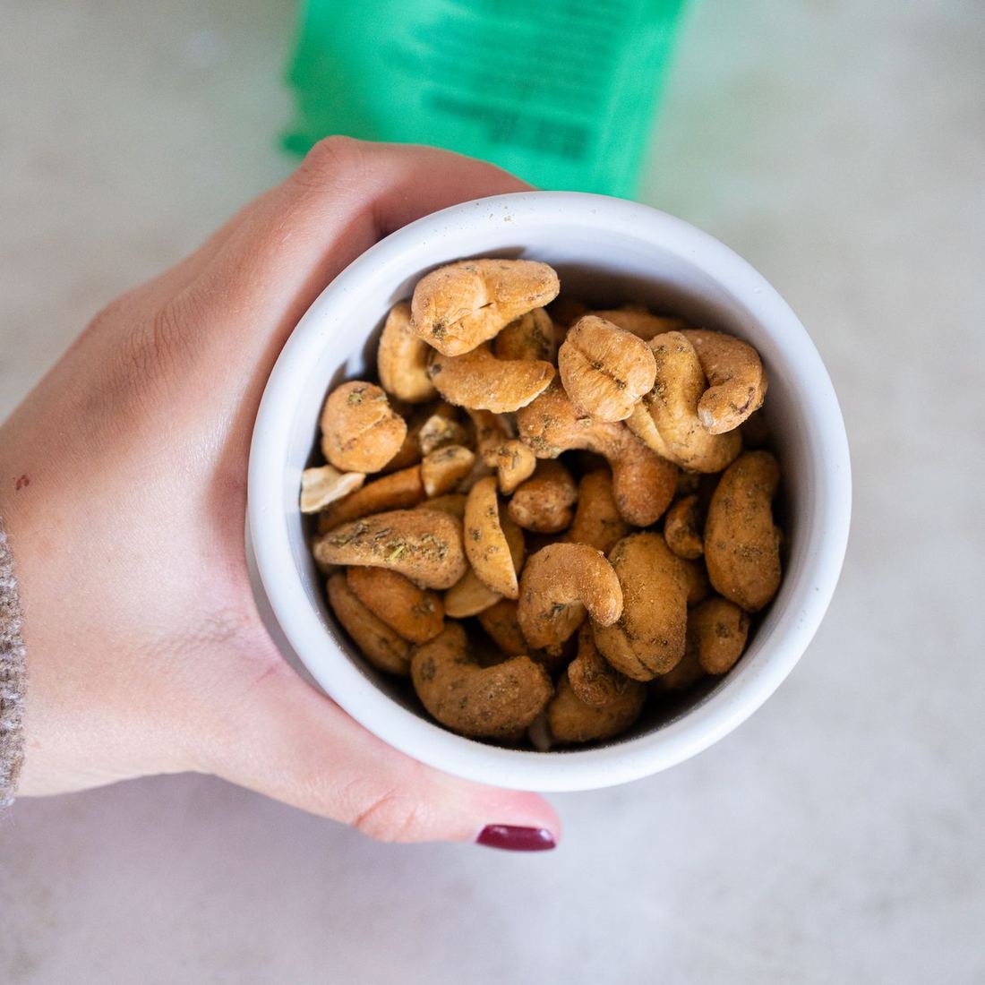 Les Niçois Provence Herb Cashews 110g thumbnail 3