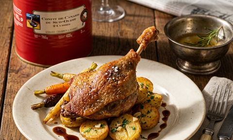 CRISPY DUCK CONFIT WITH SARDALAISE POTATOES