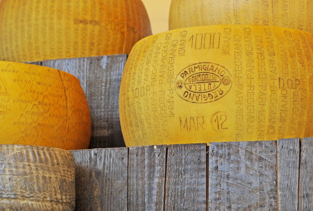 Parmigiano Reggiano DOP Stravecchio 36 months thumbnail 2