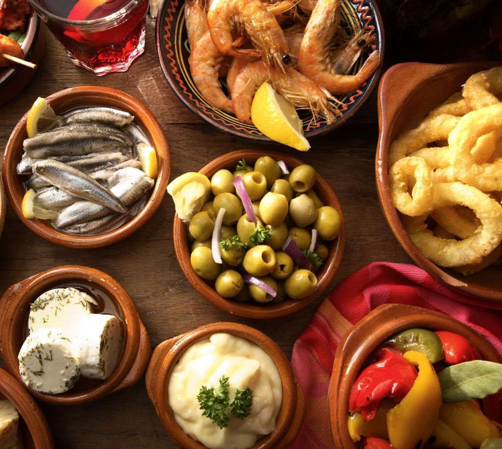 TAPAS WITH FRIENDS: HOW TO HOST A SPANISH-STYLE APERITIVO AT HOME