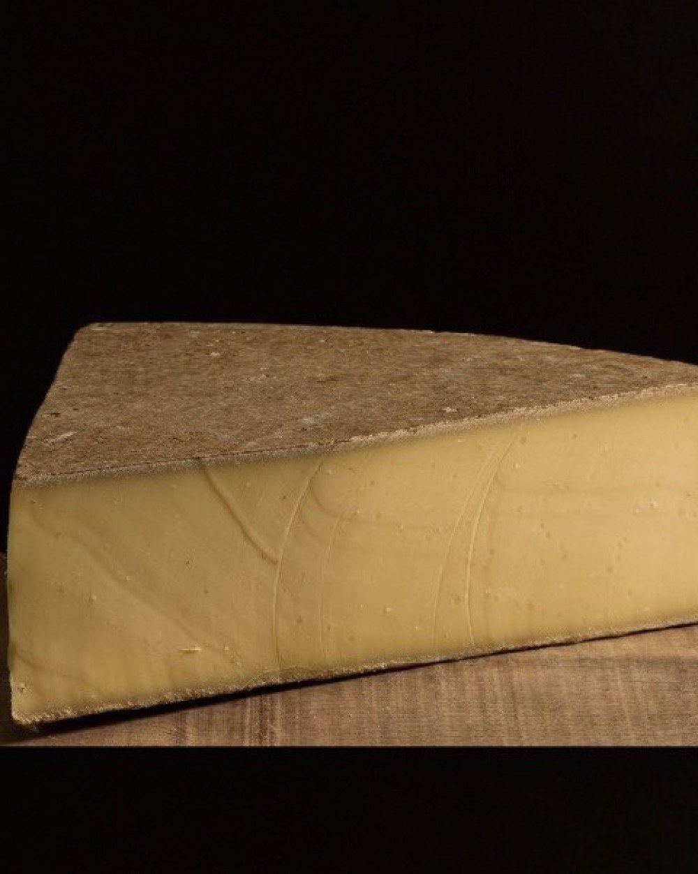 Comté Cheese Prestige 24 months AOP thumbnail 2