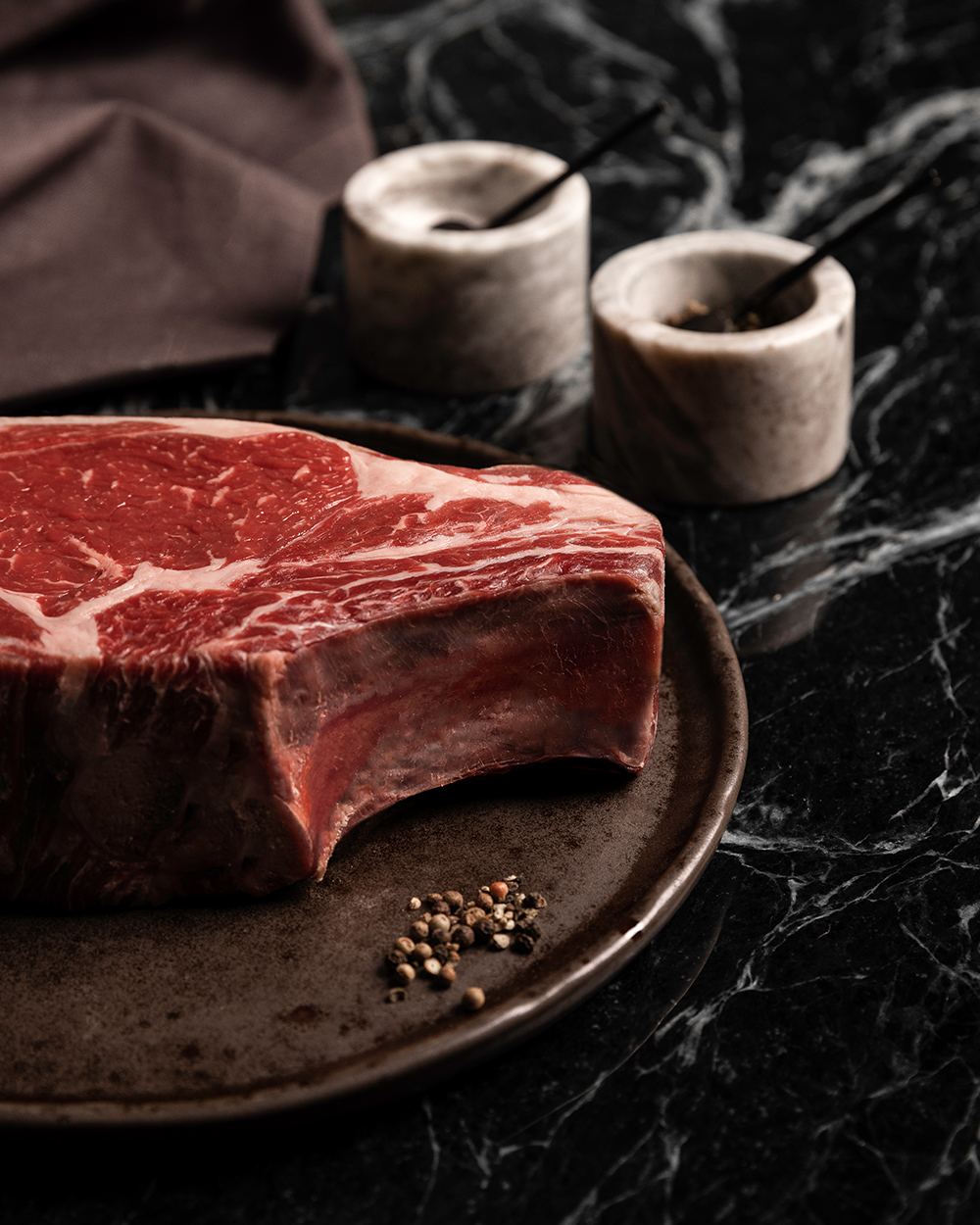 30 Days Dry Aged Angus Aberdeen Scottish IGP Bone-in Ribeye by Metzger Frères and McIntosh Donald's thumbnail 3
