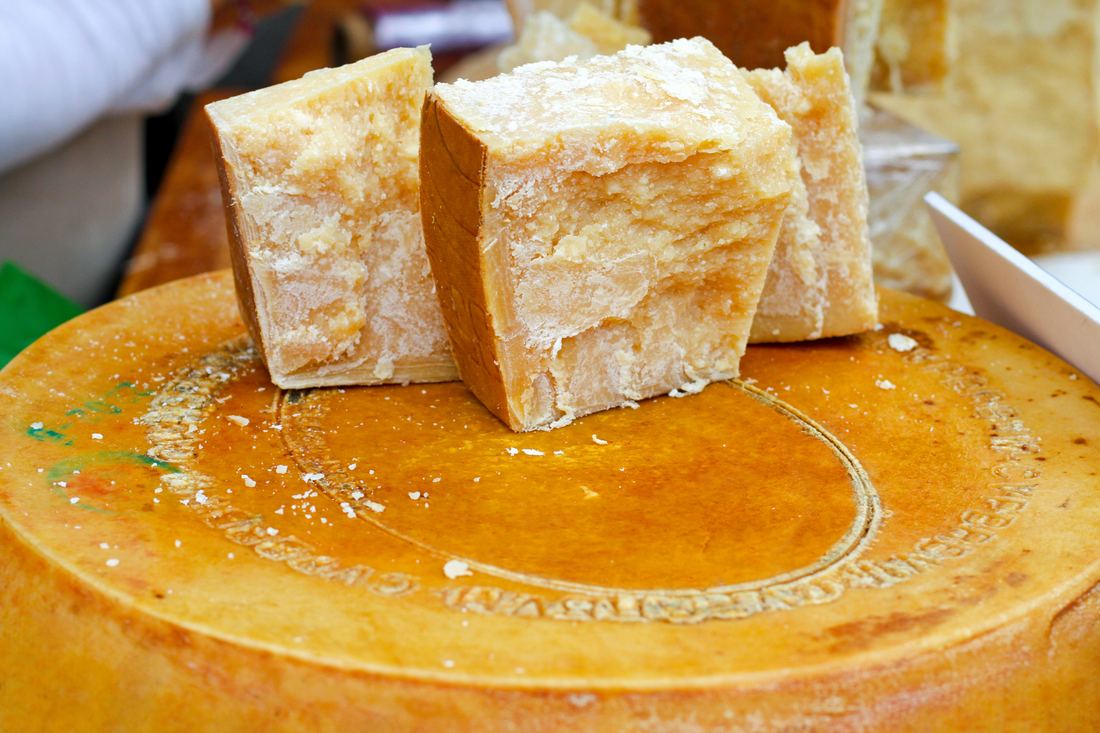 Parmigiano Reggiano DOP Stravecchio 36 months thumbnail 3