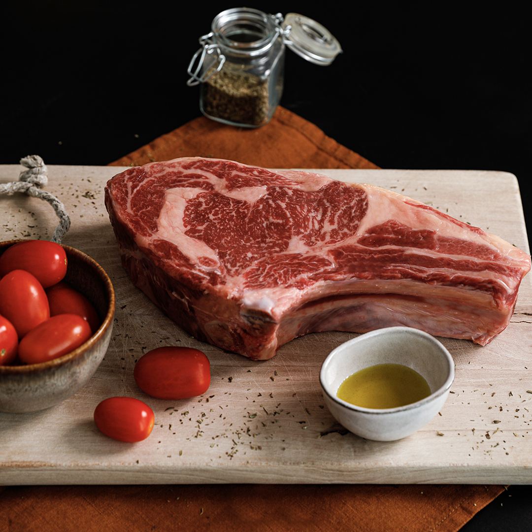 30 Days Dry Aged Angus Aberdeen Scottish IGP Bone-in Ribeye by Metzger Frères and McIntosh Donald's thumbnail 4
