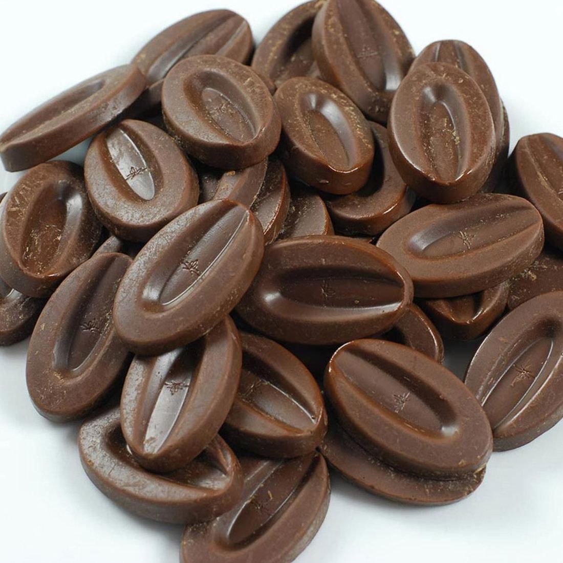 Valrhona Grand Cru Dark Manjari 64% Beans thumbnail 2