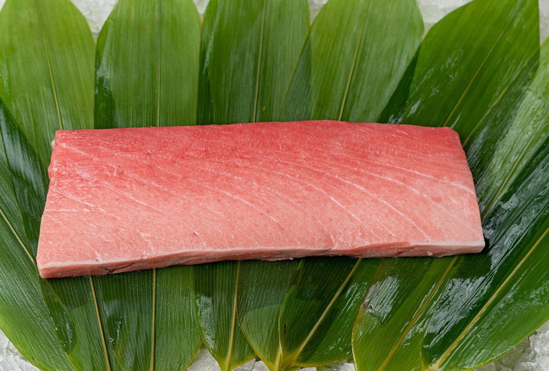 Hon-Maguro Chutoro Saku from Croatia (Bluefin Medium Fatty Tuna Block) thumbnail 2