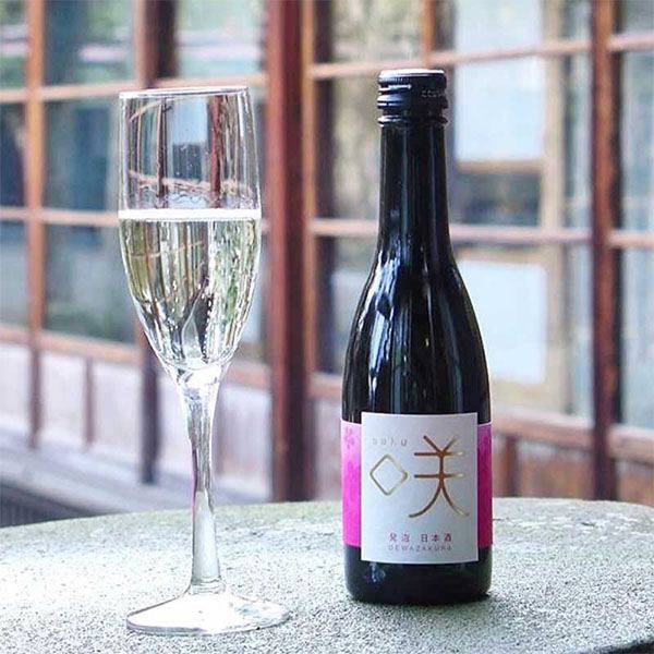 Dewazakura Sparkling Junmai Saku thumbnail 2