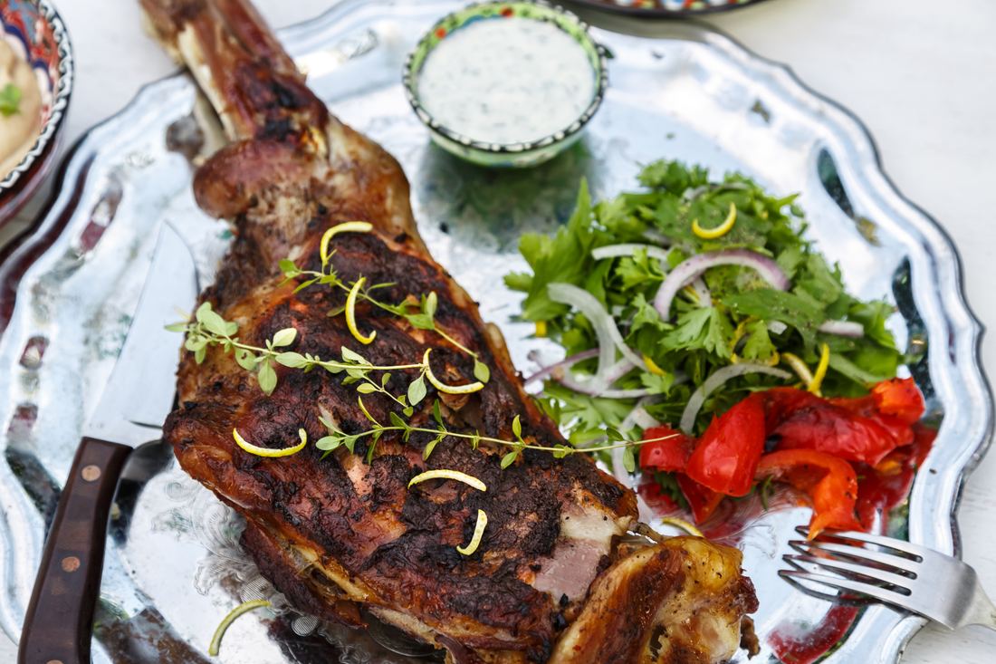 IGP Organic Shoulder of Suckling Milk-fed Lamb from Pyrenees thumbnail 2
