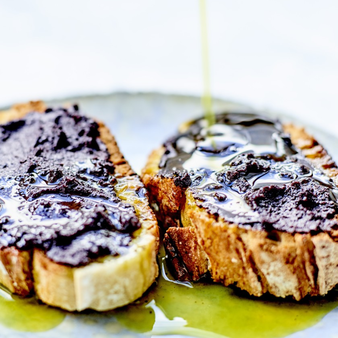 Oliviers & Co Black Olive & Dried Fig Spread thumbnail 2