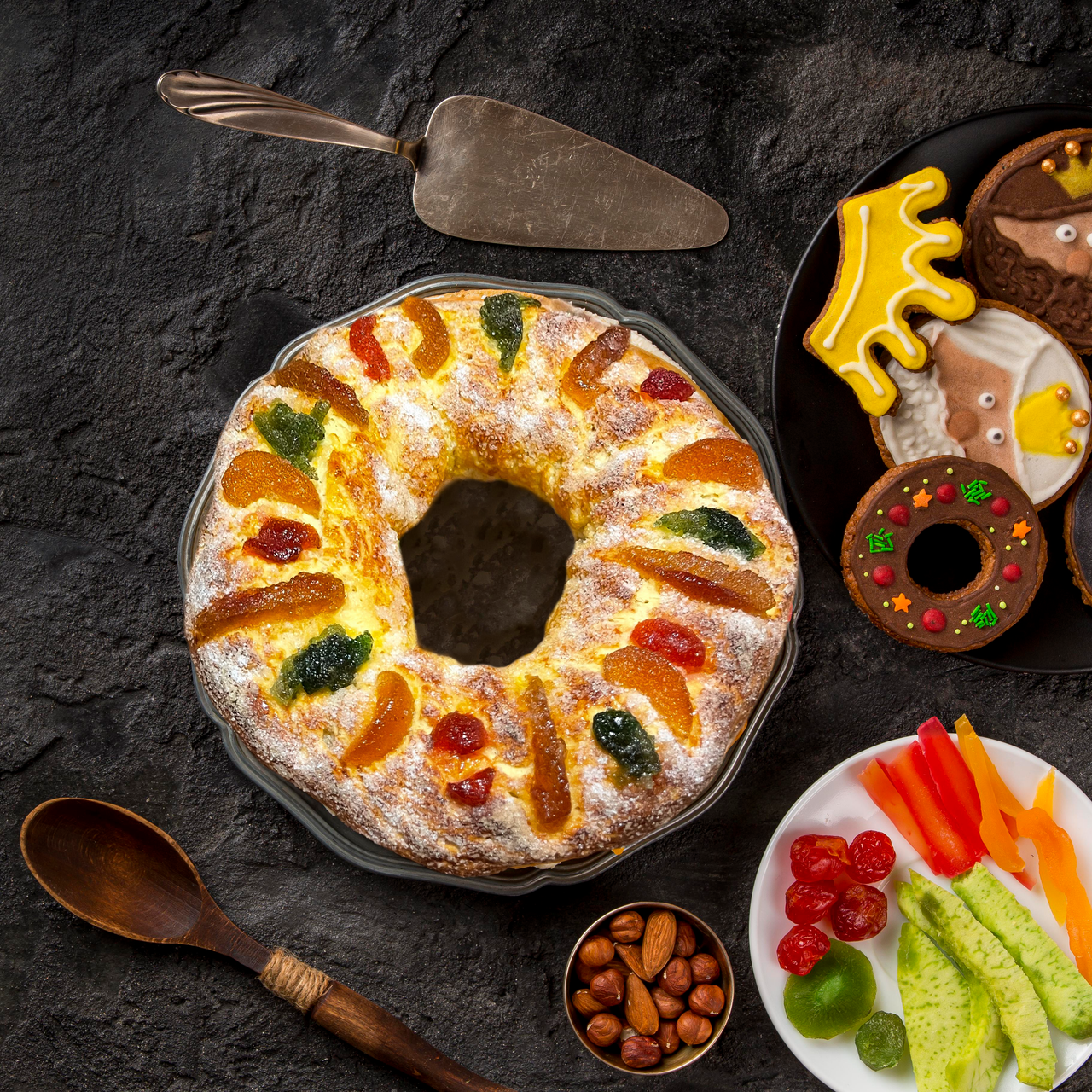 ROSCA DE REYES WITH TERRY'S SIGNATURE HOT CHOCOLATE