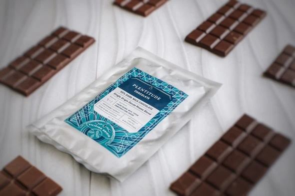Plentitude Chocolate 55% Dark Milk Chocolate thumbnail 4