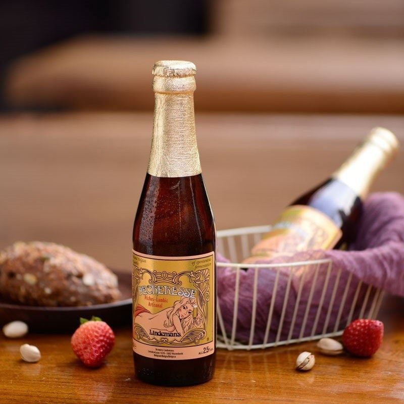 Lindemans Pecheresse (Peach) 6 pack 1